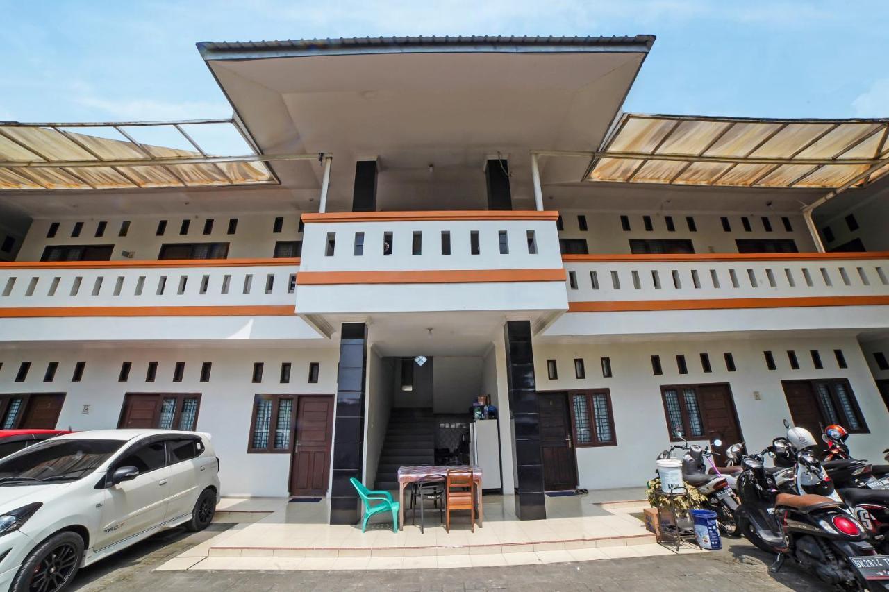 Hotel Oyo 90751 Graha Sei Batugingging Medan Exterior foto