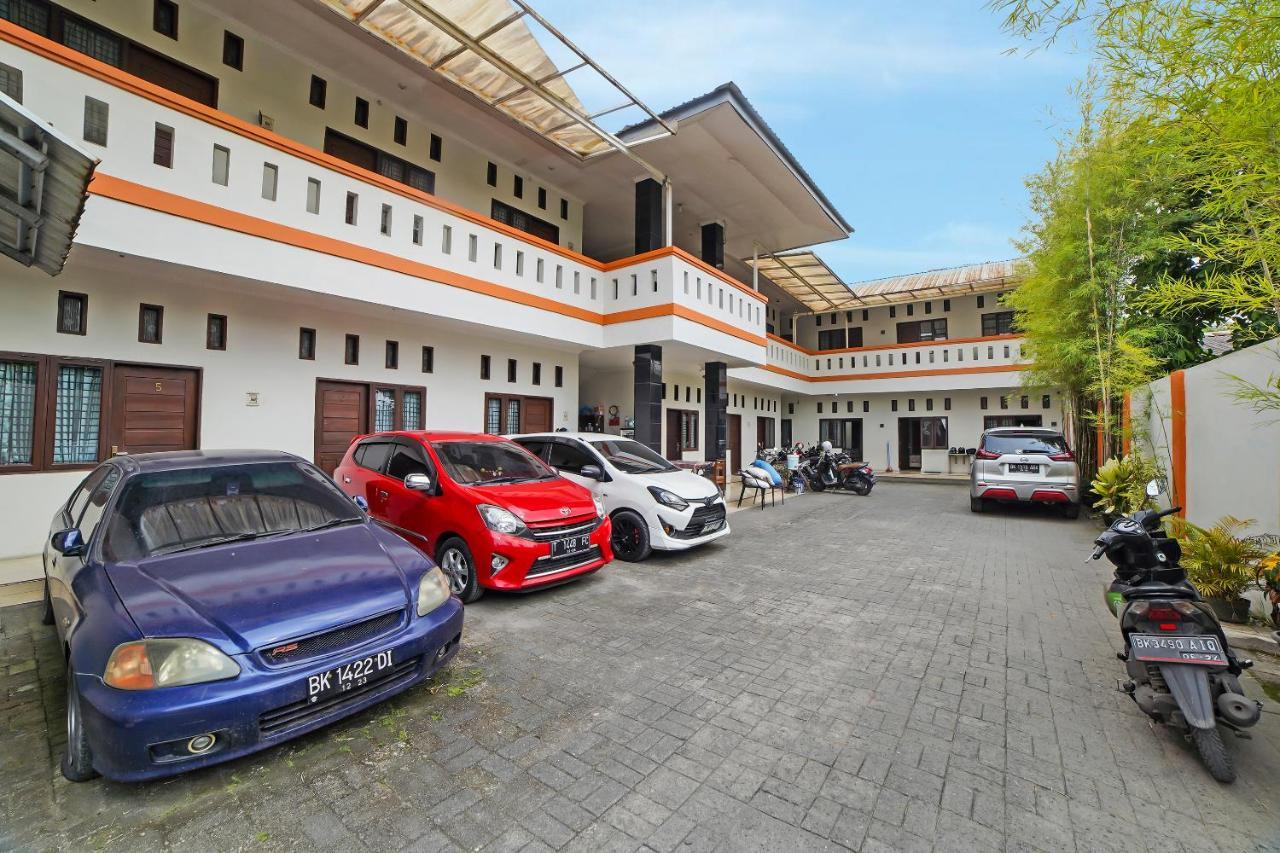 Hotel Oyo 90751 Graha Sei Batugingging Medan Exterior foto