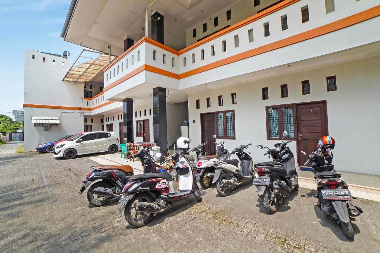 Hotel Oyo 90751 Graha Sei Batugingging Medan Exterior foto